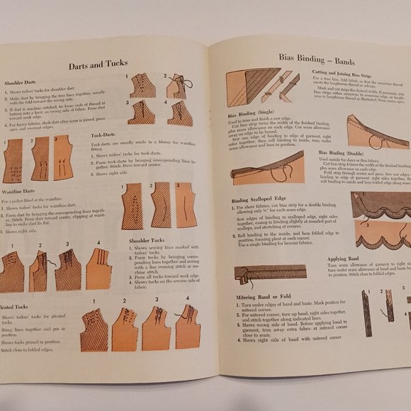 Two vintage sewing instruction booklets - 1950's - Picture 4 of 11